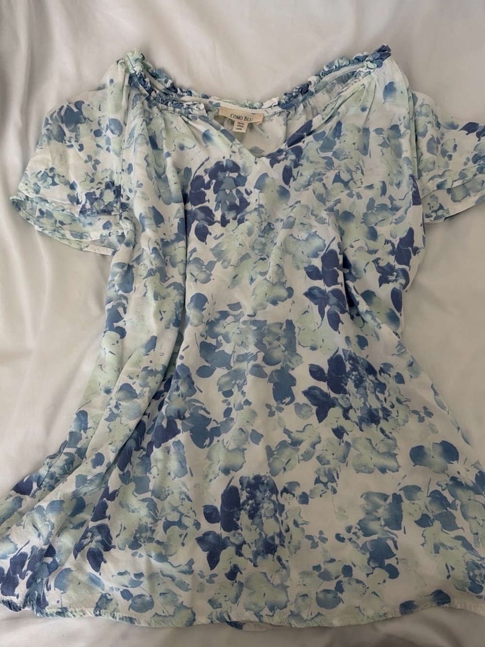 Blue Floral Short Sleeve Women's Top